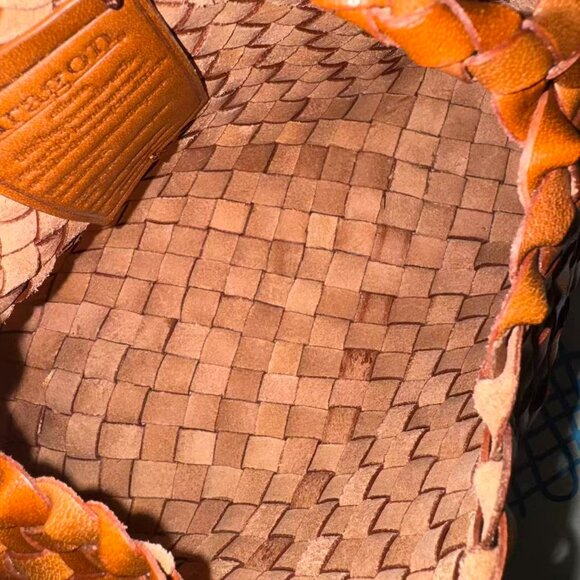 Dragon Diffusion Brown Woven Leather Bag w/ Dust Bag – Lightweight & Roomy - Picture 7 of 12